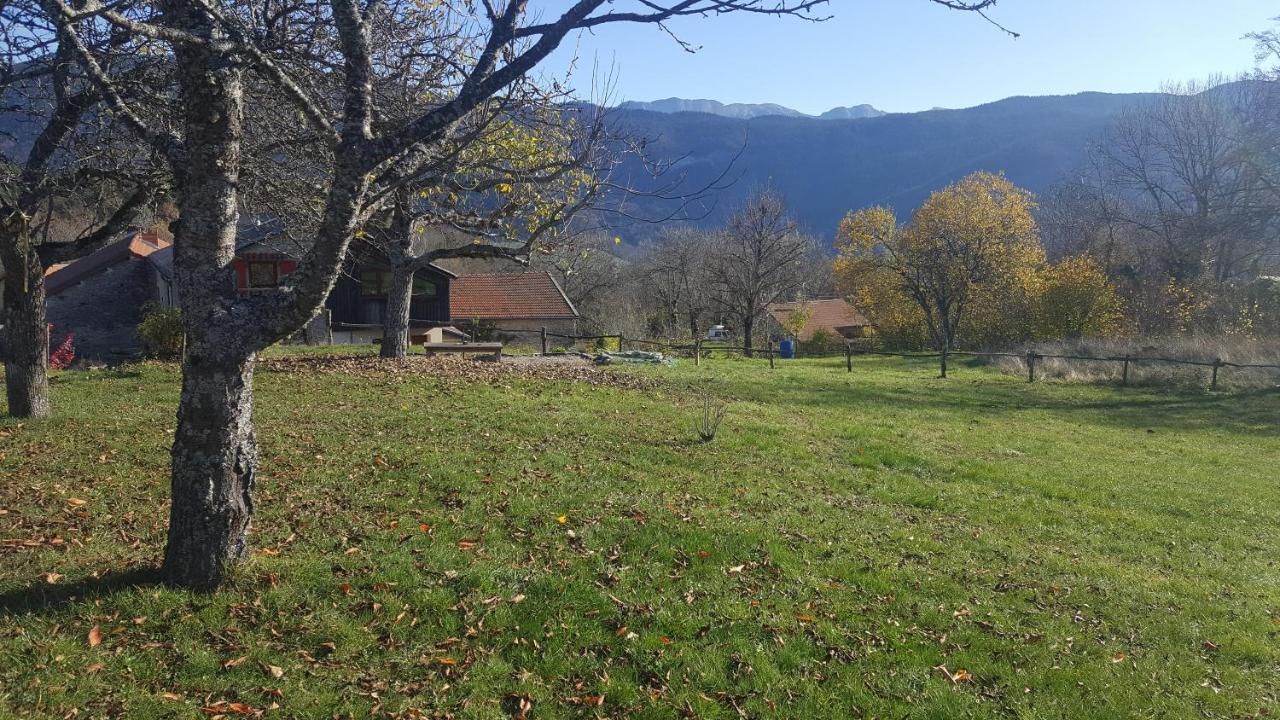 Gite Bard Des Ours Saint-Martin-en-Vercors Bagian luar foto